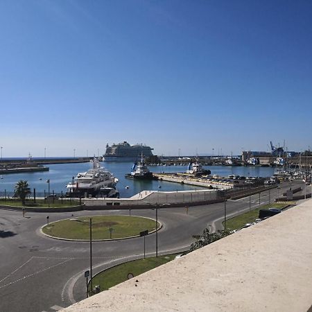 Casa Cavallotti - Modern Apartment Between Train Station And Port Civitavecchia Exterior foto
